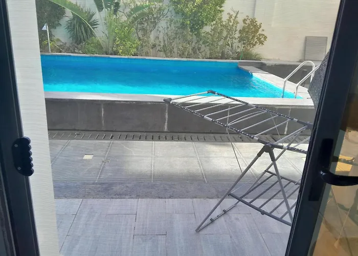 Spacious And Modern One Bed In Hurhgarda *