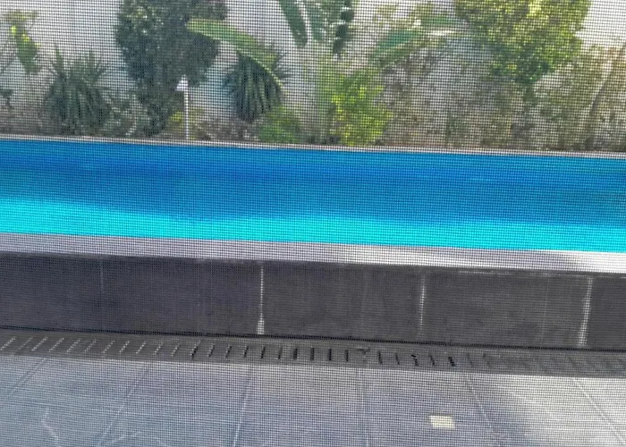 Spacious And Modern One Bed In Hurhgarda Apartment *